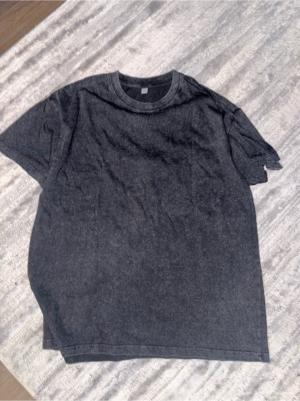 100% Cotto Graphic Men's Black Crew Tee